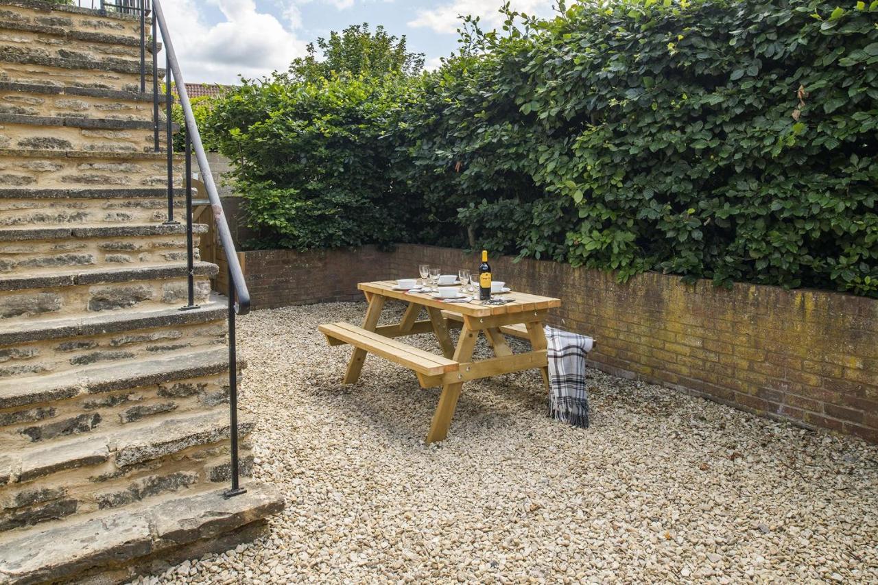 Villa The Milking Parlour Malmesbury Exterior foto